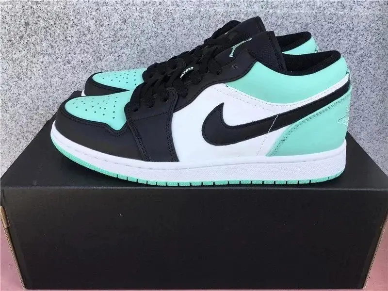 Nike Air Jordan 1 Low Sneakers（33+ Styles） 14