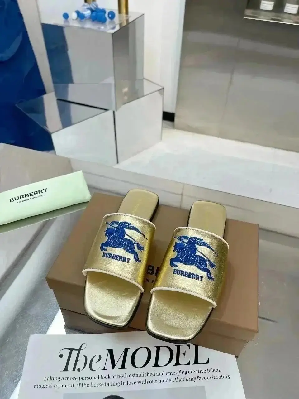 Gucci GG Supreme Slippers / Chanel Slide Sandals [38 styles] 6