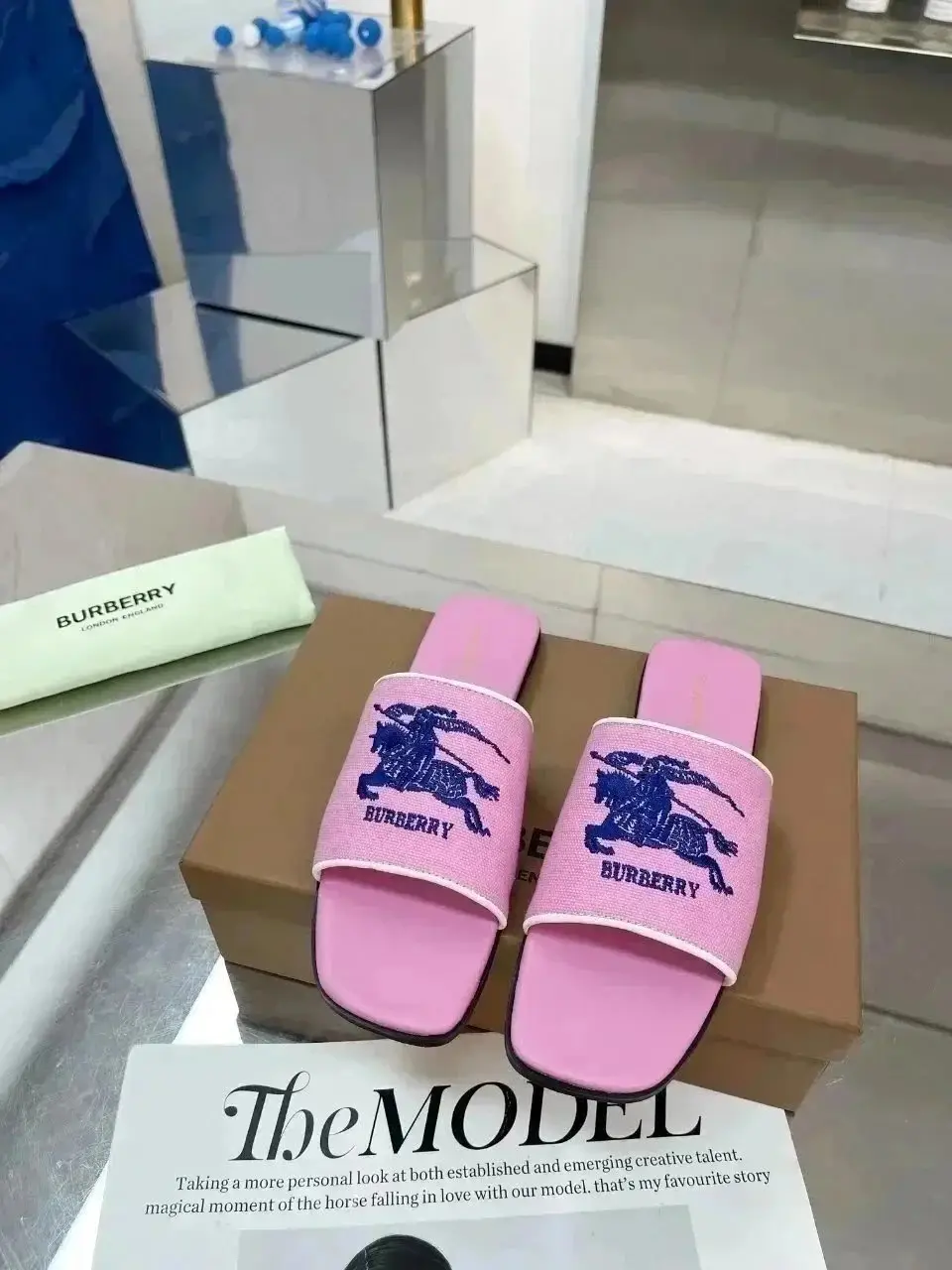 Gucci GG Supreme Slippers / Chanel Slide Sandals [38 styles] 7